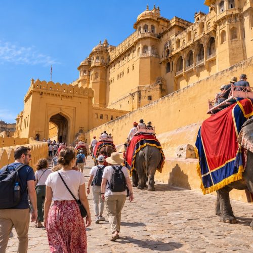 Travellers visiting Amber Fort during a private Jaipur sightseeing tour